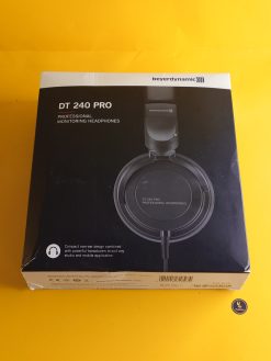 Beyerdynamic DT240 Pro Fullbox – Tai nghe kiểm âm di động, chất âm trung thực