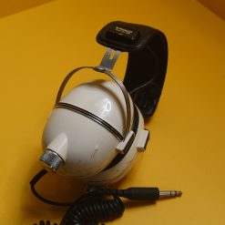 Tai nghe Pioneer SE-255 cũ đẹp - đồ cổ bền bỉ, âm thanh ấm áp vintage