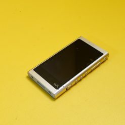 Máy nghe nhạc Sony Walkman NW-A55 cũ màu vàng – ngoại hình xấu, nghe nhạc Hi-Res, pin bền