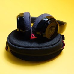 Beats Solo3 Wireless cũ Nobox màu đen – Tai nghe Bluetooth pin tới 40 giờ, thiết kế gọn nhẹ, chất âm bass mạnh, kết nối nhanh với iPhone và Android.